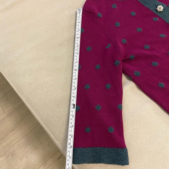 Authentic Chanel vintage cardigan - Picture 8 of 9